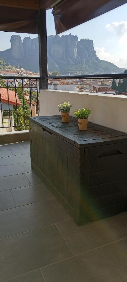 Meteora View Attic Apartment Kalambaka Exterior photo